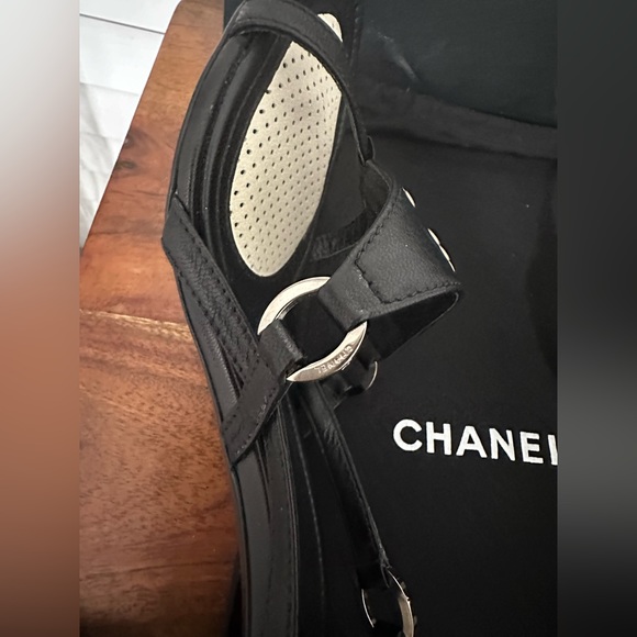 GENUINE CHANEL SLING BACK HEEL SANDALS. SIZE 40 Gorgeous and Great Condition - Picture 10 of 16